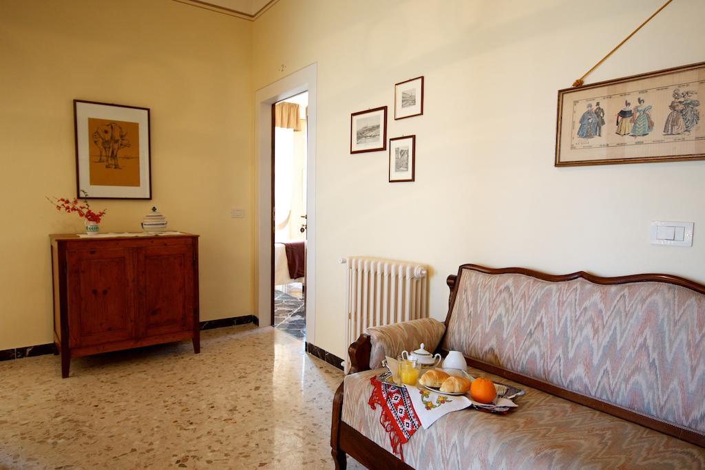 Camere Andrei Пиенца Экстерьер фото